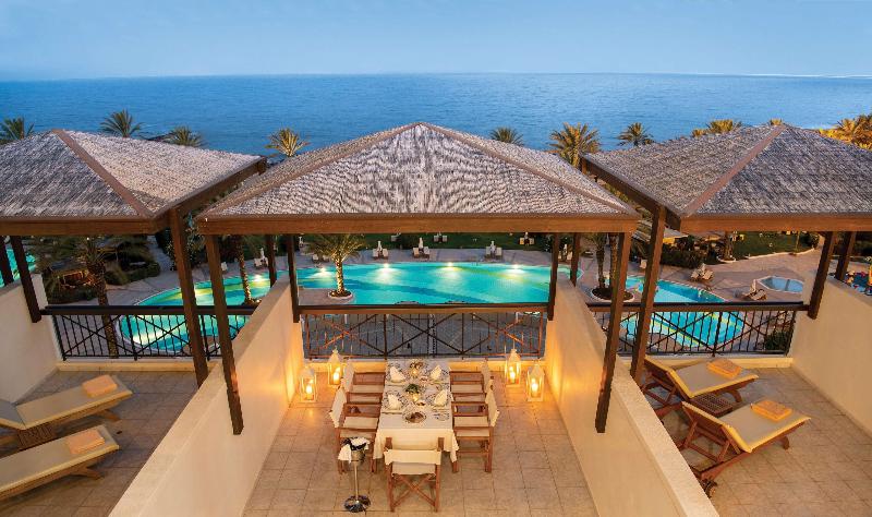 Constantinou Bros Athena Beach Hotel - Oda