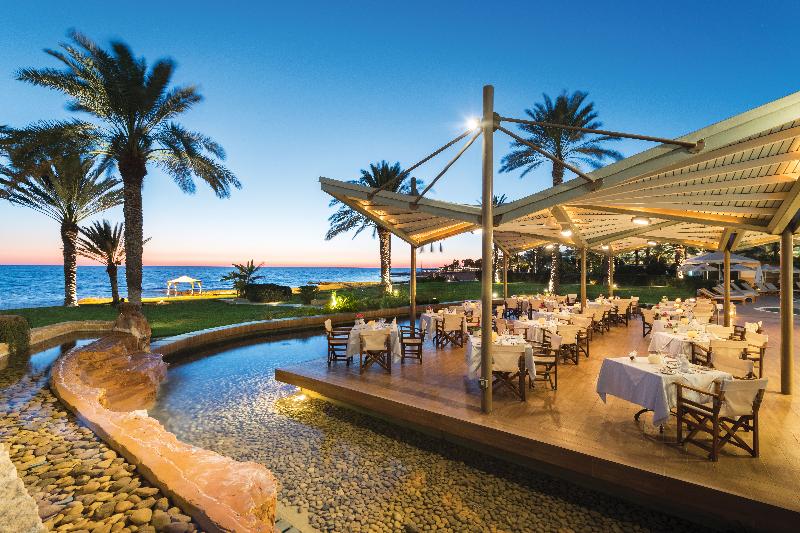 Constantinou Bros Athena Beach Hotel - Oda