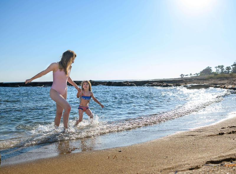 Constantinou Bros Athena Beach Hotel - Plaj