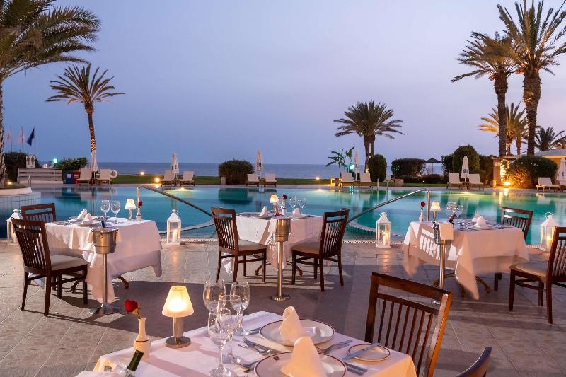 Constantinou Bros Athena Beach Hotel - Restoran