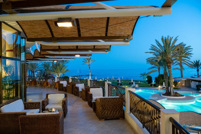 Constantinou Bros Athena Beach Hotel - Teras