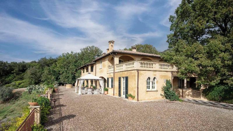 Tenuta Il Sassone - Wine & Food - Genel