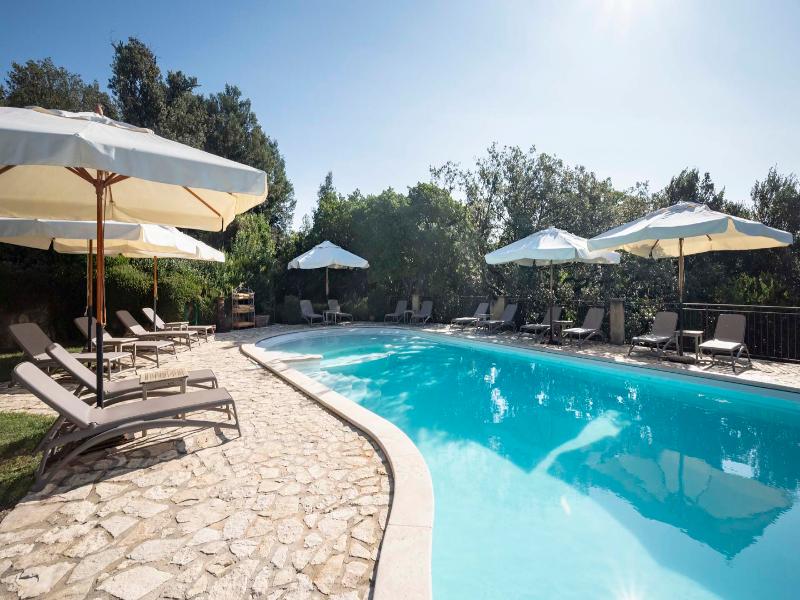 Tenuta Il Sassone - Wine & Food - Havuz