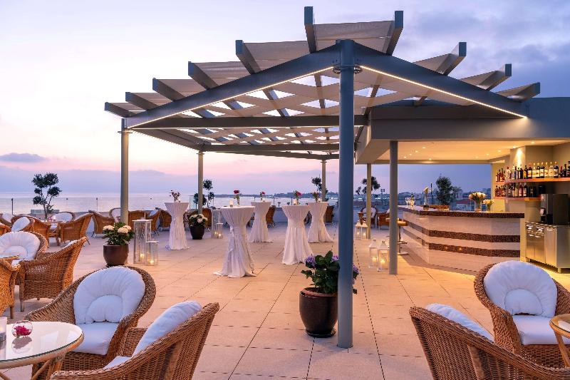 Constantinou Bros Athena Royal Beach - Bar