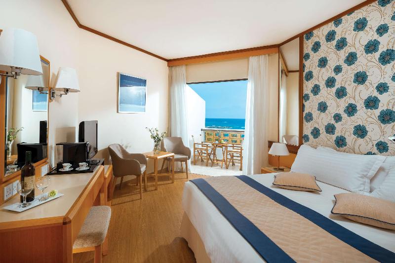 Constantinou Bros Athena Royal Beach - Oda