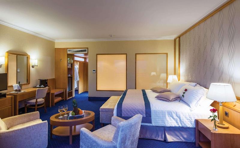 Constantinou Bros Athena Royal Beach - Oda