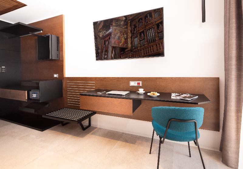 The Corner Duomo Hotel - Oda