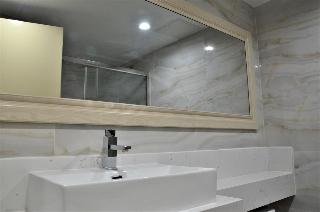 Lic Plaza Hotel fotoÄŸrafÄ±