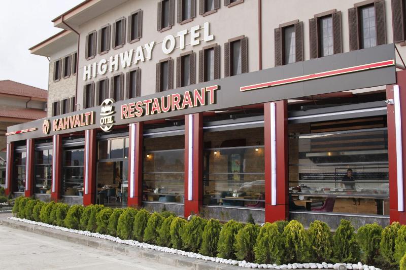 Highway Hotel - Genel