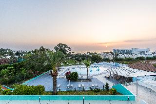 Adelais Bay otel fotoğrafı