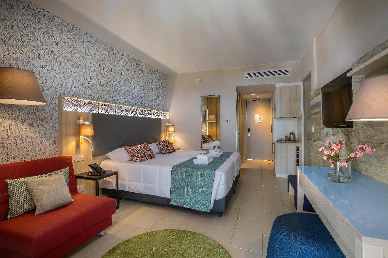 Leonardo Laura Beach And Splash Resort - Oda