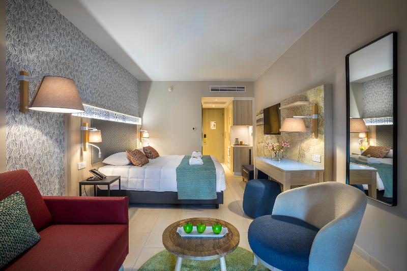 Leonardo Laura Beach And Splash Resort - Oda