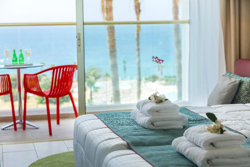 Leonardo Laura Beach And Splash Resort - Oda