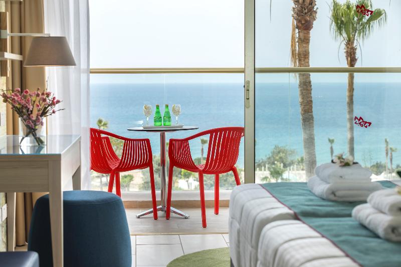 Leonardo Laura Beach And Splash Resort - Oda