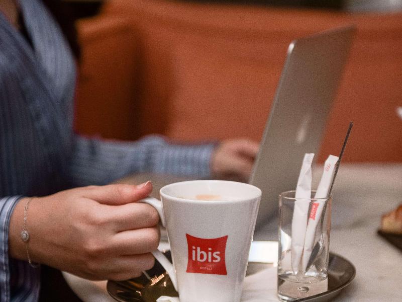 Ibis Abdelmoumen Casa Centre - Bar