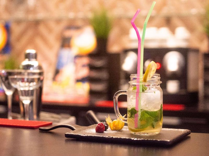 Ibis Abdelmoumen Casa Centre - Bar