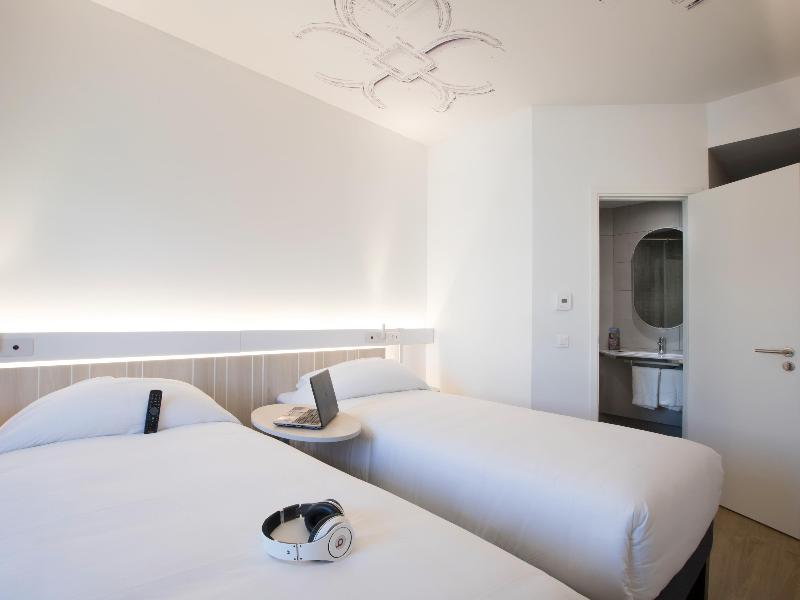 Ibis Abdelmoumen Casa Centre - Oda