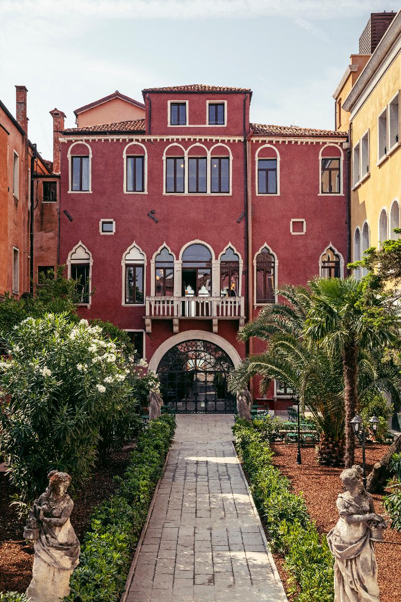 Il Palazzo Experimental - Genel
