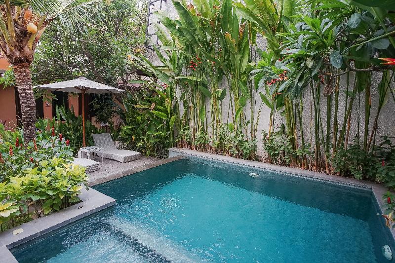Dee Mansion Bali by ZUZU - Havuz