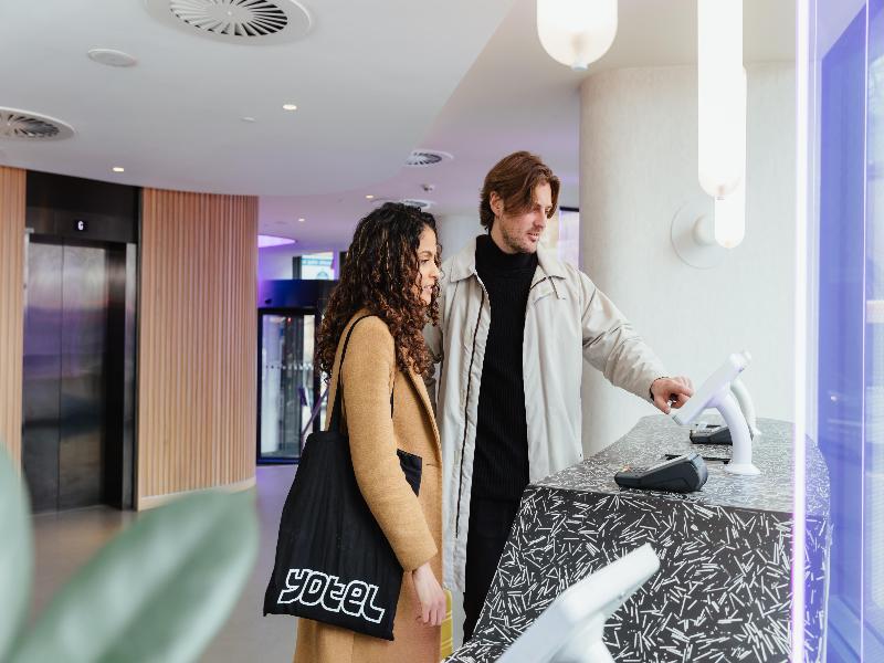 Yotel Glasgow - Lobi