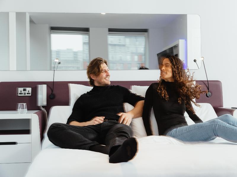 Yotel Glasgow - Oda