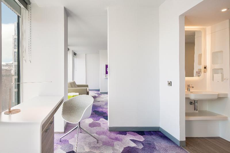 Yotel Glasgow - Oda