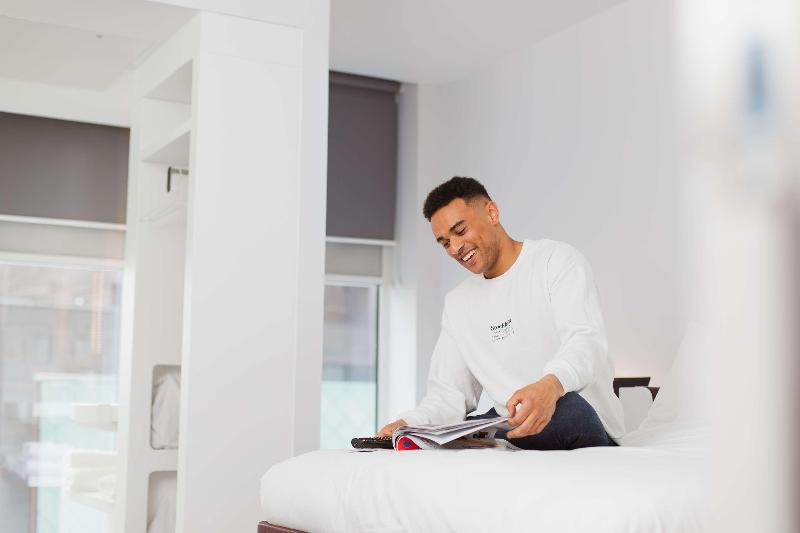 Yotel Glasgow - Oda