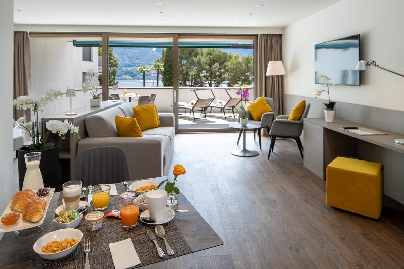 Hotel & LOUNGE LAGO MAGGIORE - Oda