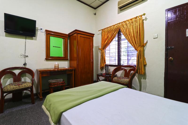 Hotel Sumatera by ZUZU - Oda