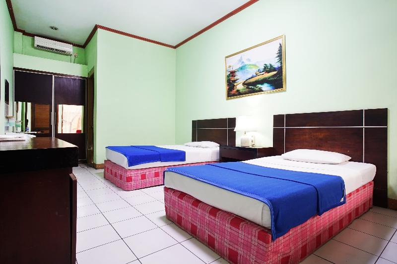 Hotel Bandung Permai by ZUZU - Oda