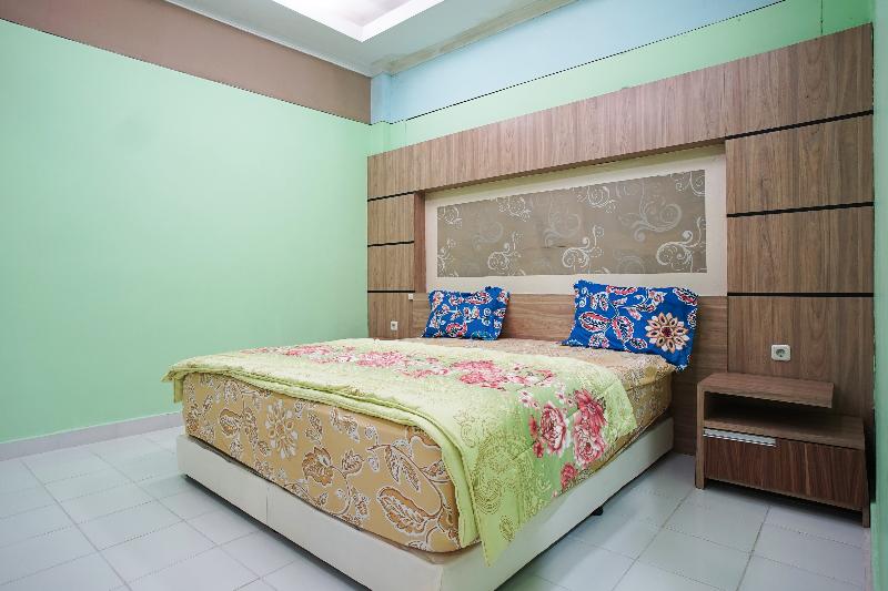 Hotel Bandung Permai by ZUZU - Oda