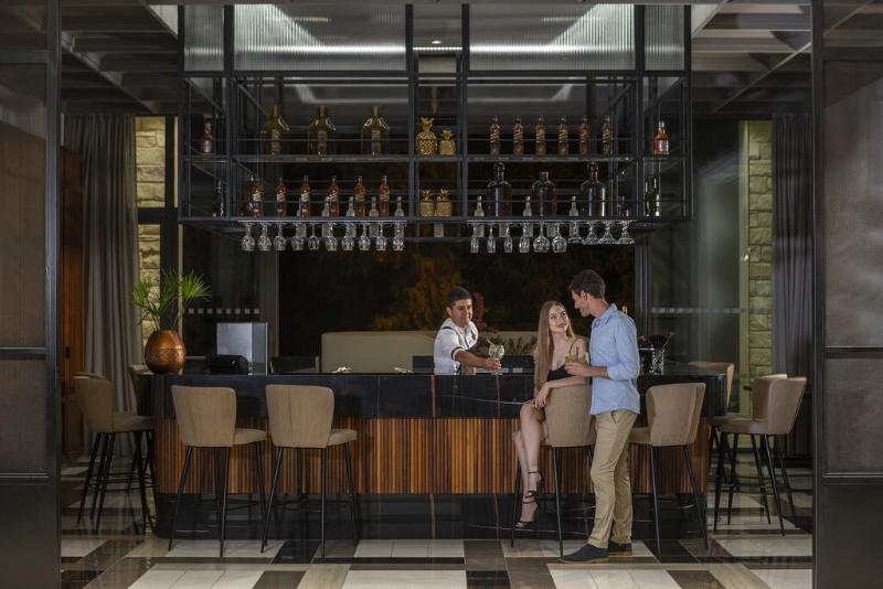 Aliathon Ionian - Bar