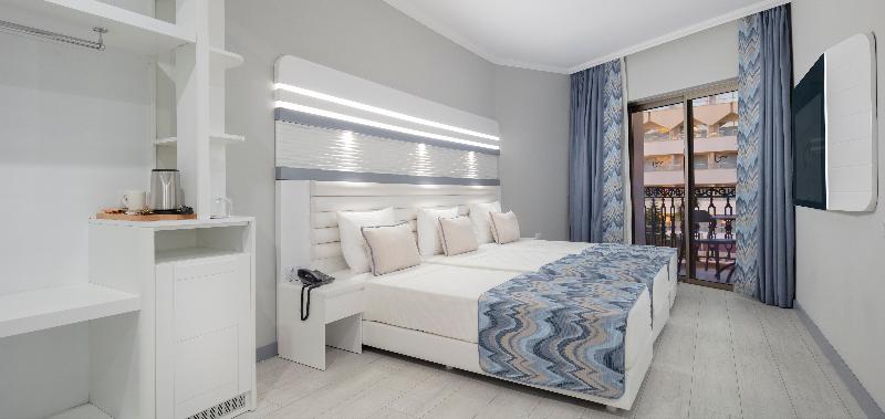 Blue Marlin Deluxe Spa Resort - Oda