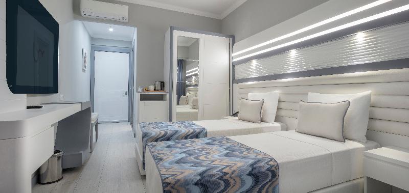 Blue Marlin Deluxe Spa Resort - Oda