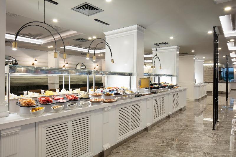 Blue Marlin Deluxe Spa Resort - Restoran
