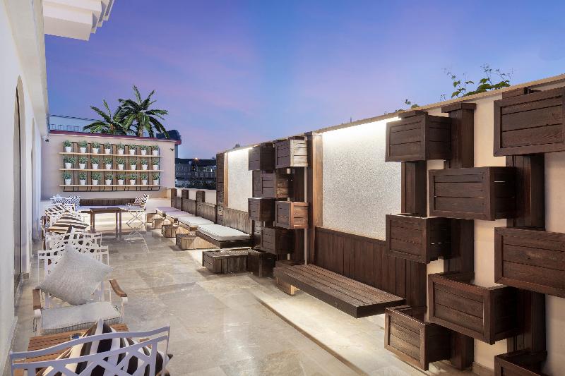 Blue Marlin Deluxe Spa Resort - Teras