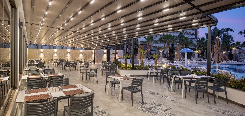 Blue Marlin Deluxe Spa Resort - Teras