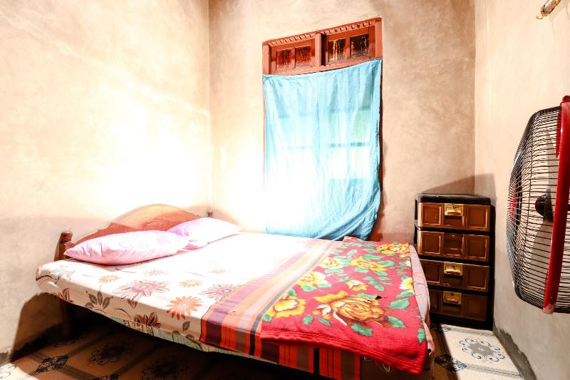 Iran Homestay by ZUZU - Oda
