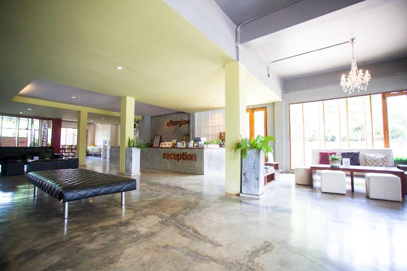 After Glow Hostel - Lobi