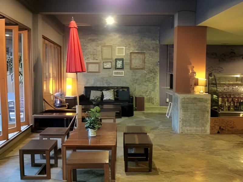After Glow Hostel - Lobi