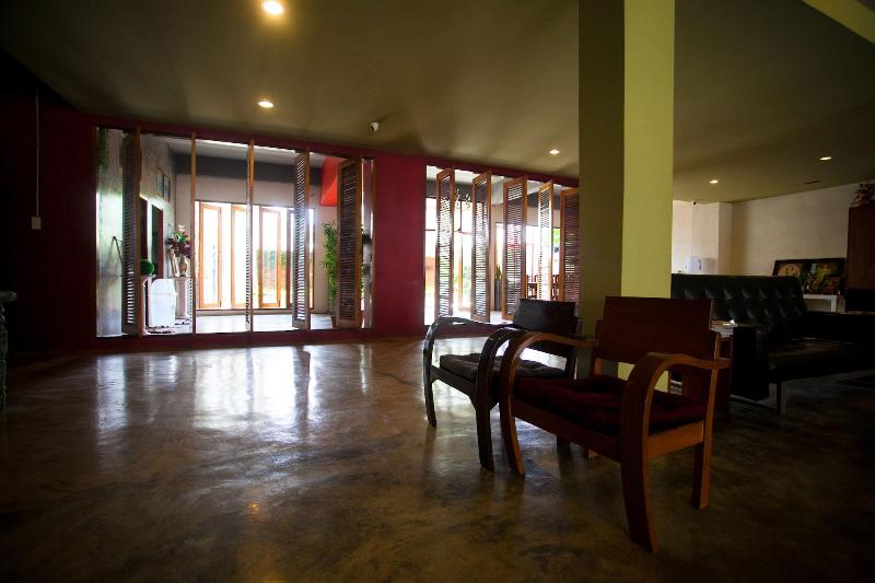 After Glow Hostel - Lobi