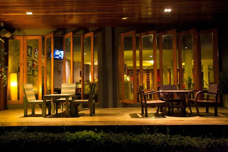 After Glow Hostel - Teras