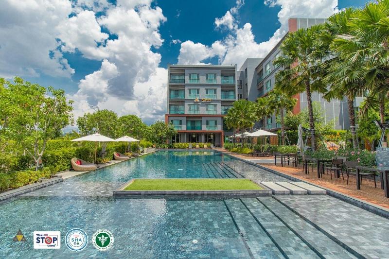 Aisana Hotel Korat - Havuz
