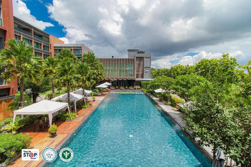 Aisana Hotel Korat - Havuz