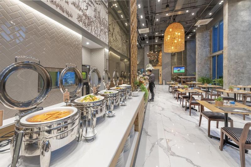Aisana Hotel Korat - Restoran