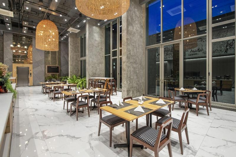 Aisana Hotel Korat - Restoran