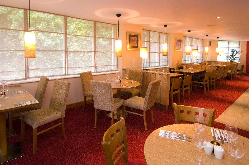 Premier Inn London Kensington - Olympia - Restoran