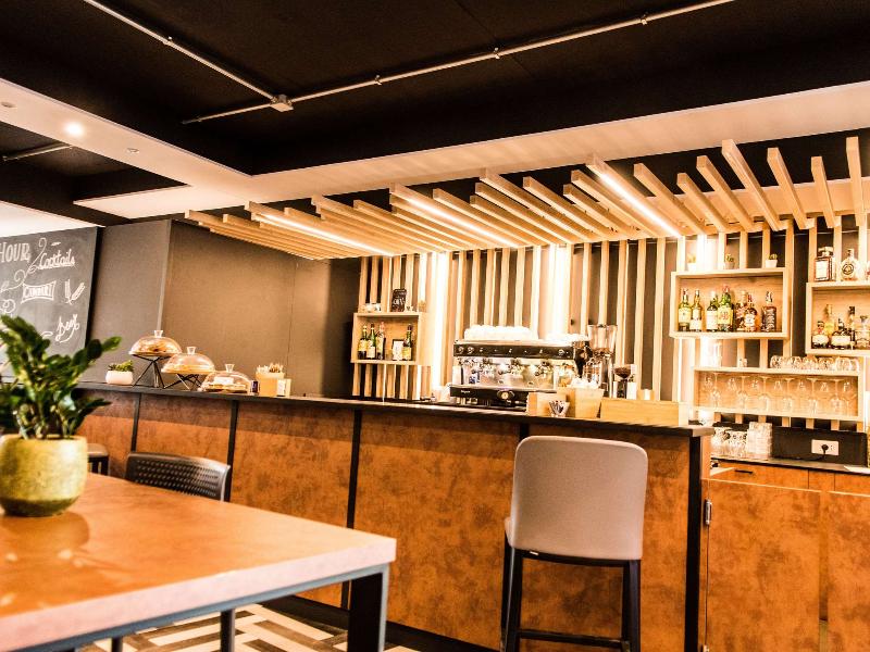 Mercure Roma Cinecittà (Yeni Açılış) - Bar