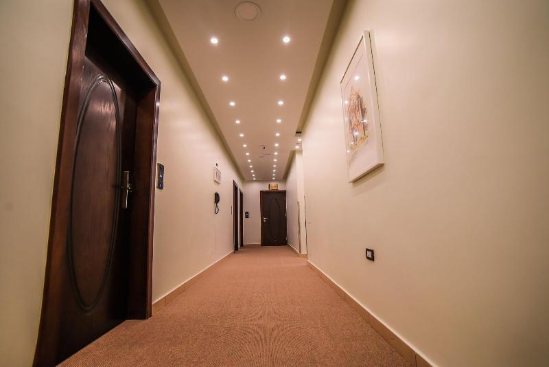 Petra Boutique Hotel - Lobi