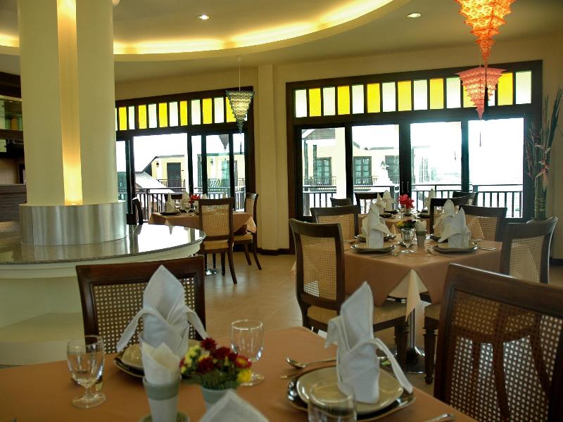 Vdara Pool Resort Spa Chiang Mai - Restoran